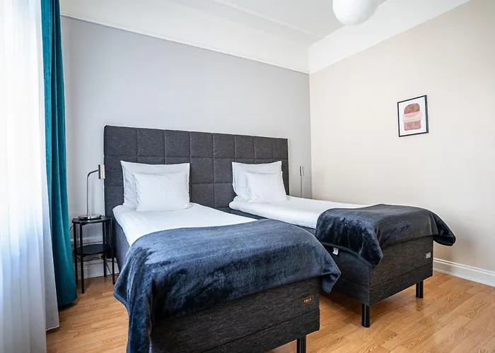 Queen'S Hotel By First Hotels