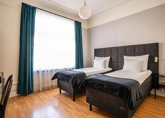 Queen'S Hotel By First Hotels