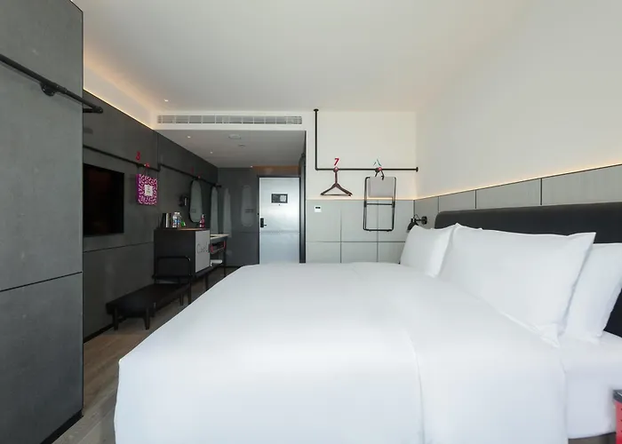 Moxy Chongqing
