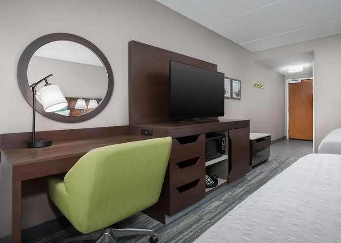 Hampton Inn & Suites Atlanta-Six Flags
