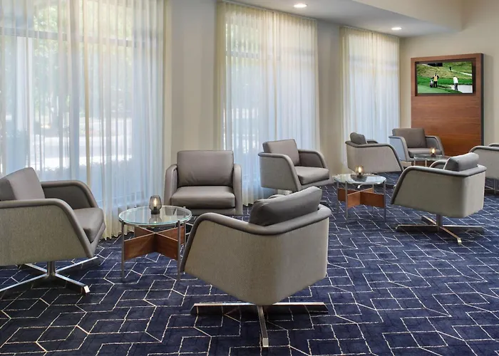 Courtyard By Marriott Charlottesville