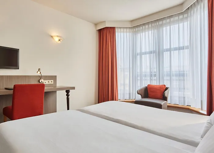 Theater Hotel