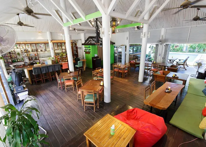 Greenlight Fisherman'S Village Samui Resort & Cafe