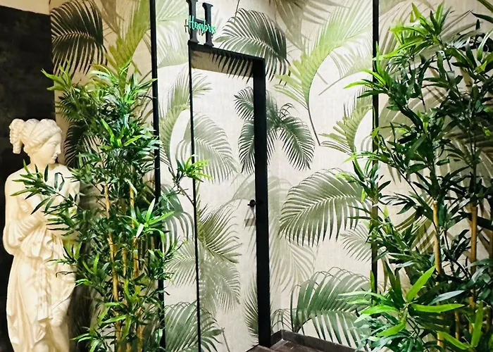 Hotel Lotus