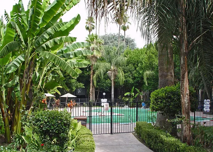 Hiltop Hotel