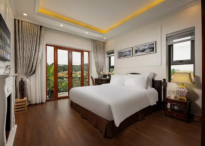 Tam Coc Mountain Sunset And Garden Hotel