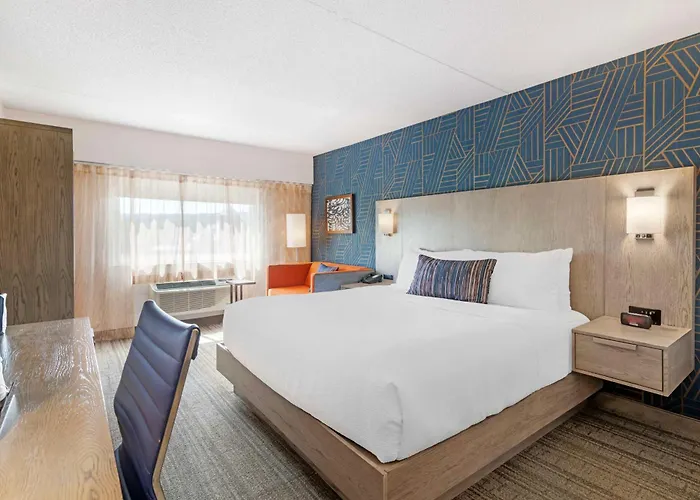 Best Western Plus Landmark Inn Laconia