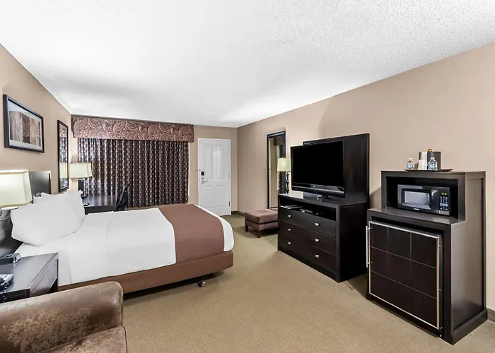 Heartland Inn & Suites, Surestay Collection By Best Western