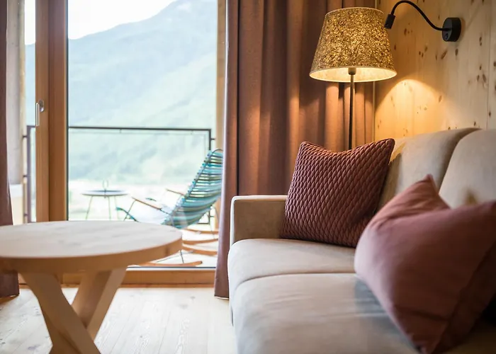 Tonzhaus Hotel