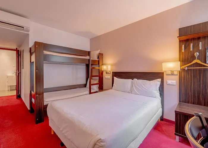 Grand Hotel Senia - Paris Orly Airport