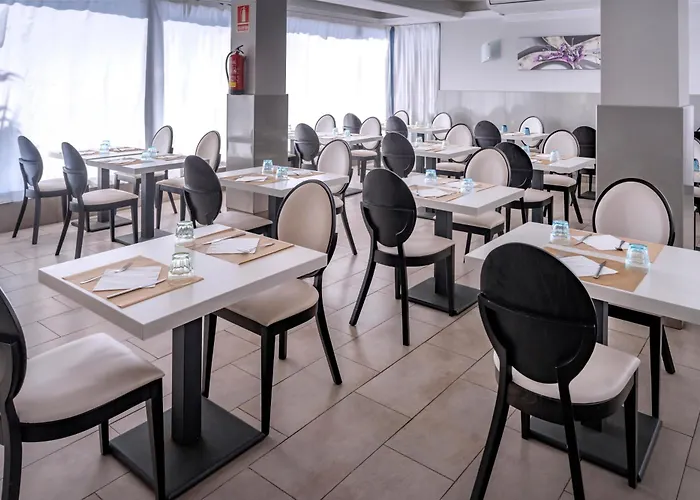 Hotel Amaraigua (Adults Only)