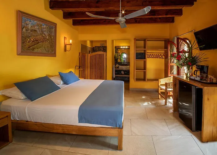 Hotel Suites La Hacienda