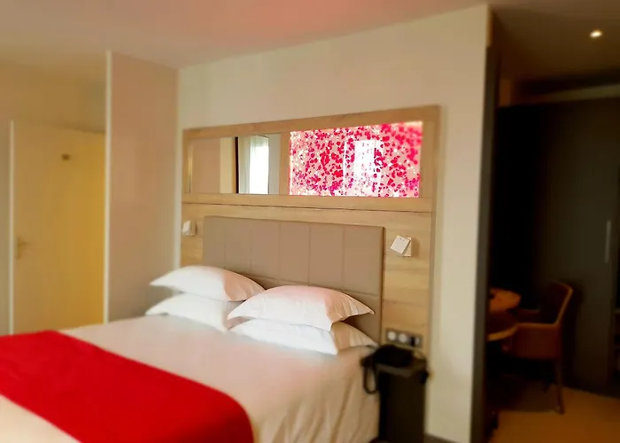 Brit Hotel de Grignan Vichy