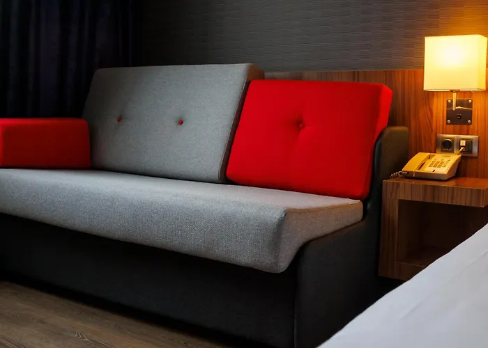 Holiday Inn Express Bilbao Airport By Ihg