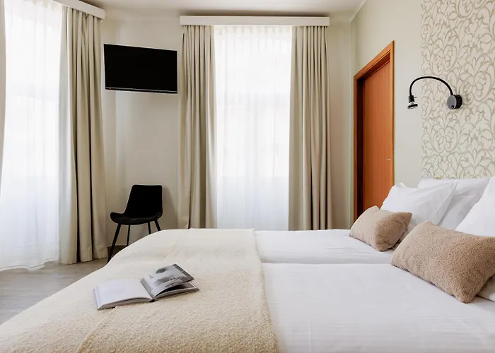 Hotel Corner House By Wp Hotels