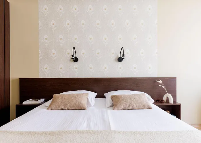 Hotel Corner House By Wp Hotels