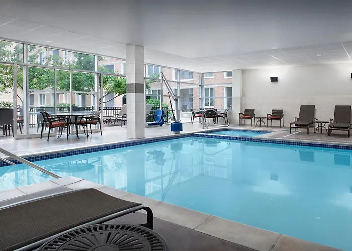 Hyatt Place Boulder Pearl Street - Newly Renovated