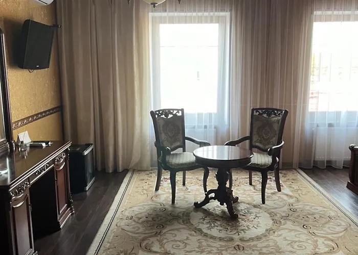 Maximus Hotel