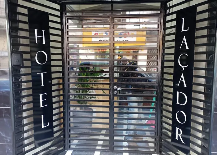 Hotel Laçador