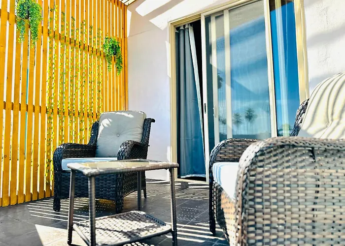 Costero Inn - Not Hotel