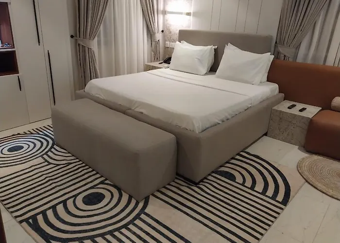 C Apartment