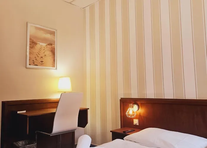 IKURA Hotel Self-check-in