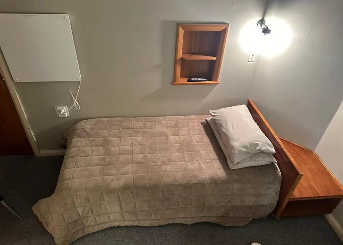 Merrylees Budget Hotel