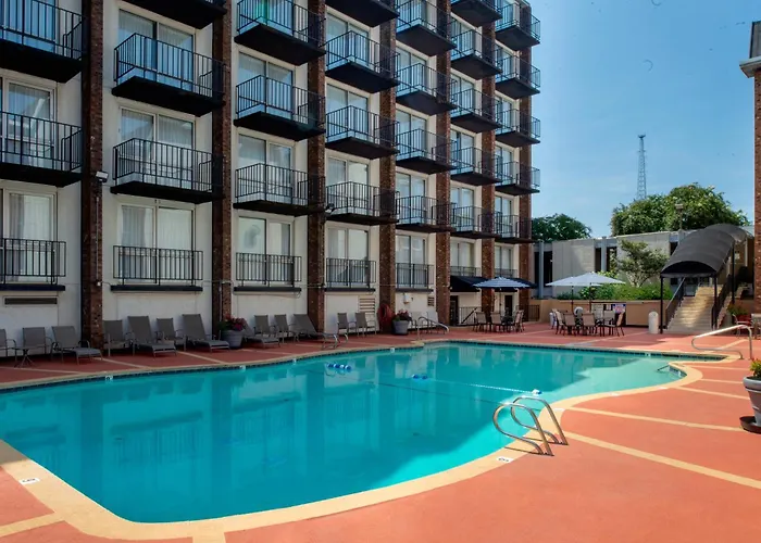 Hawthorne Inn & Conference Center Winston-Salem