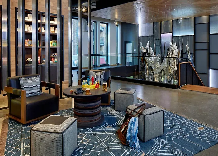 Moxy Columbus Short North Hotel