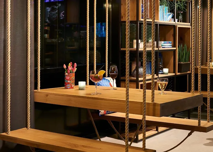 Moxy Amsterdam Schiphol Airport Hotel Hoofddorp