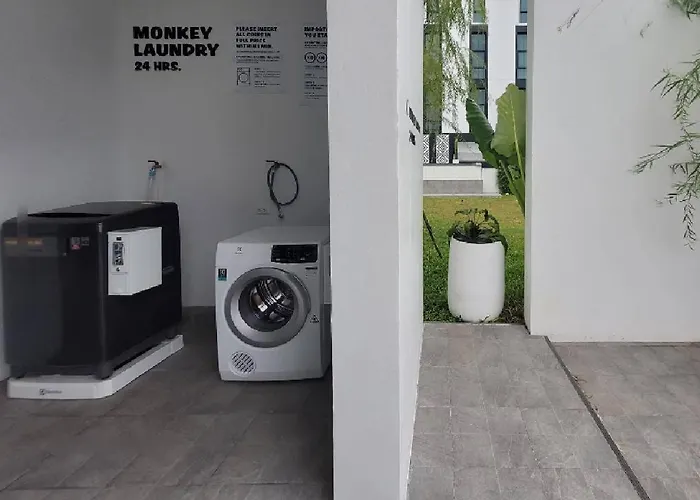 Blu Monkey Hub&Hotel Ranong