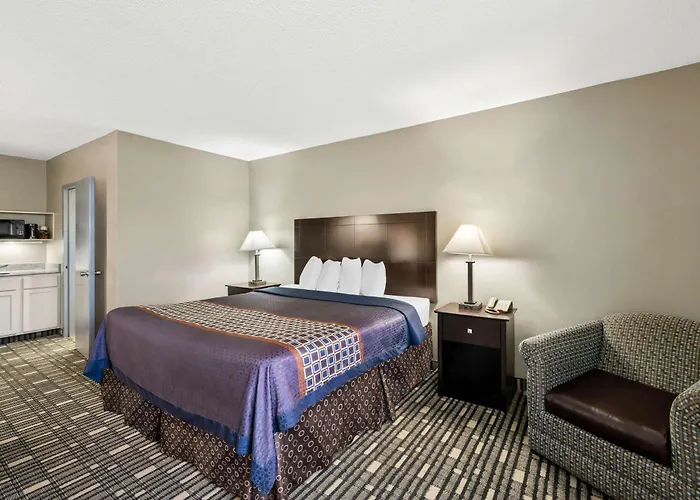 Surestay Plus Hotel By Best Western Lubbock Medical Center