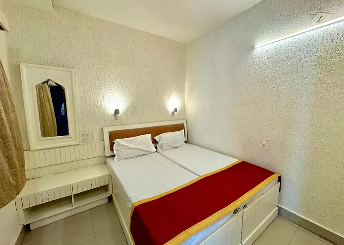 Hotel Kamal Nearest To Taj Mahal