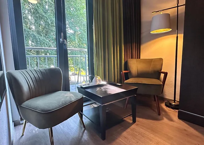 Nella Parkhotel