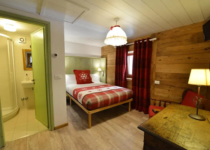 Hotel Petit Dahu - Chambres et Restaurant