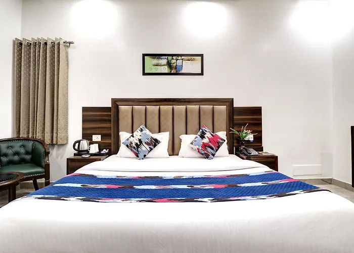 Hotel Emporio Dx - Near New Delhi Railway Station & Connaught Place