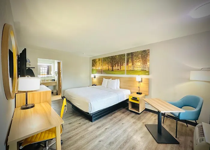 Days Inn Alexandria By Wyndham