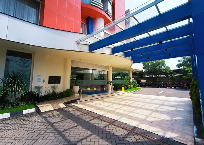 Halogen Hotel Airport Surabaya