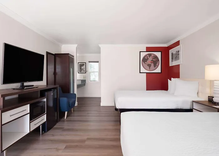 Ramada By Wyndham San Diego Poway Miramar