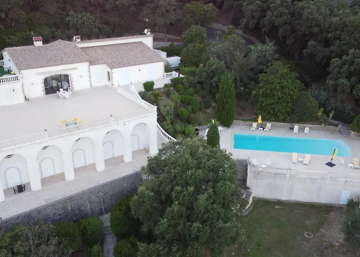 Hotel Champagne à Fréjus