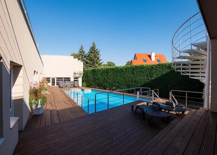Hotel Vesiroos