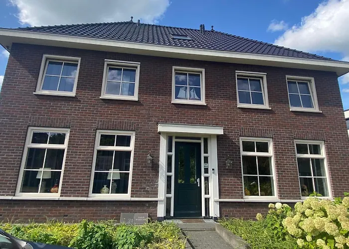 B&B nancy in holland met eigen badkamer , independent bathroom Aalten