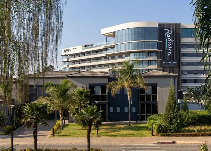 Radisson Hotel And Convention Centre Or Tambo Airport