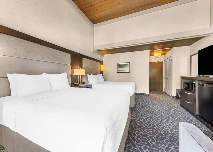 Best Western Plus Banff International Lodge
