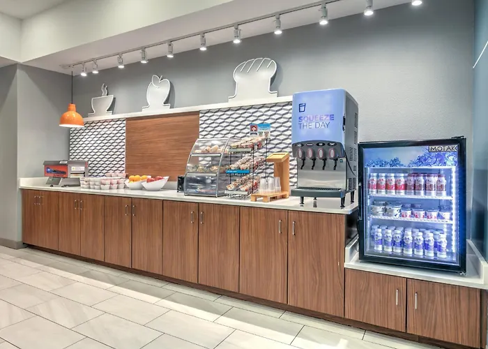 Holiday Inn Express Hotel & Suites Marshall By Ihg
