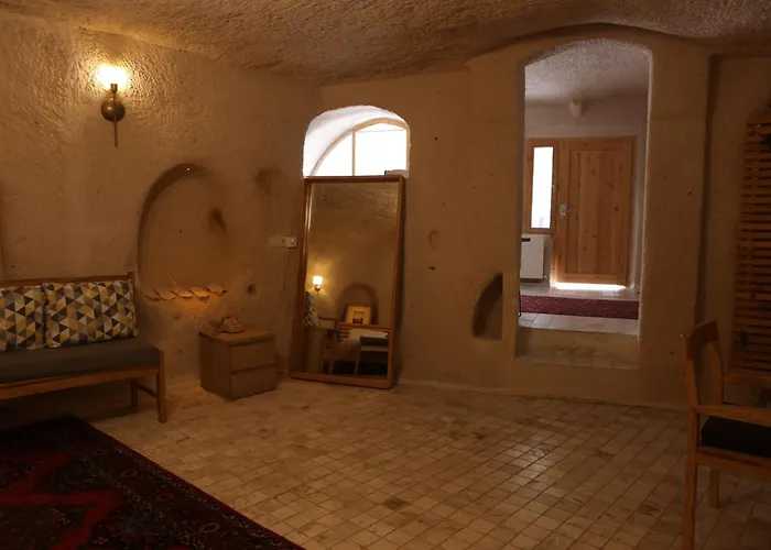Pinhan Cave Suites