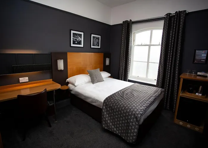 The Corner House Hotel