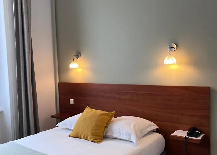 Hôtel De France - Restaurant L'insolite Douarnenez