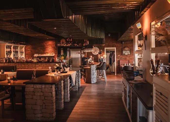 Tuexen Hotel & Restaurant