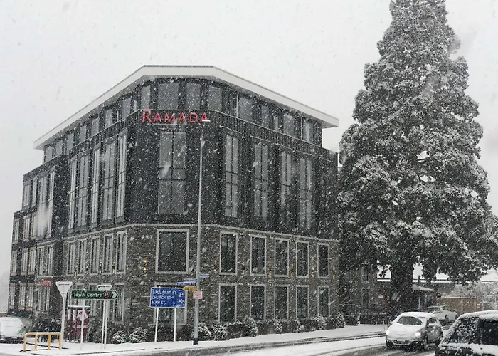 Ramada By Wyndham Queenstown Central
